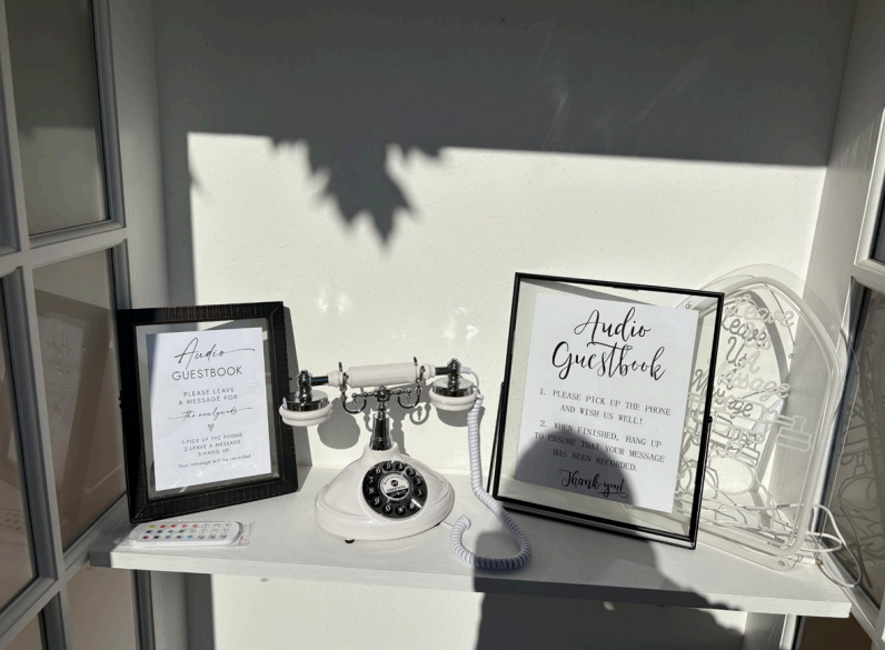 Telephone Booth - Image 2