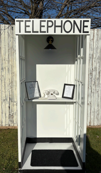 Telephone Booth - Image 4